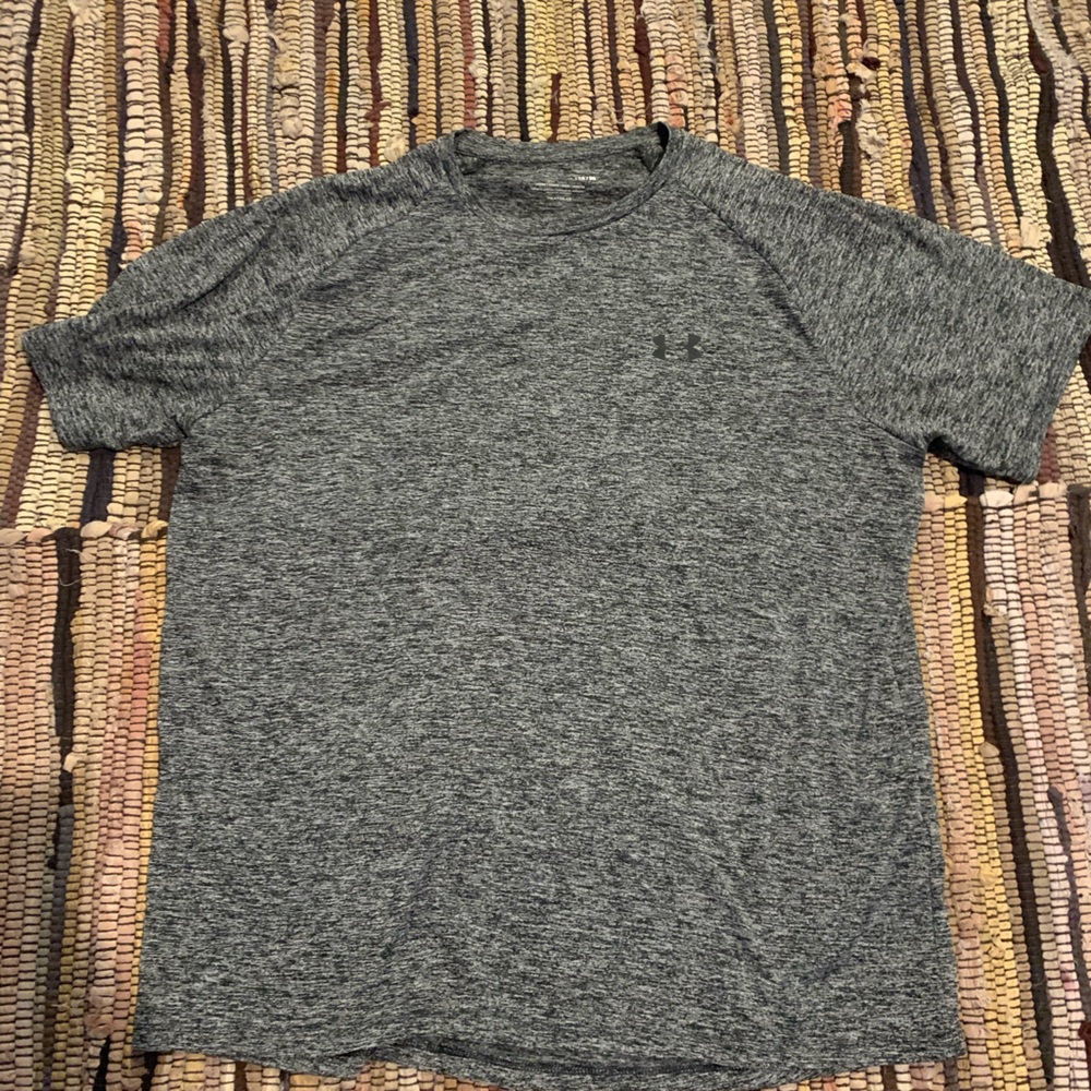 Underarmour shirt
